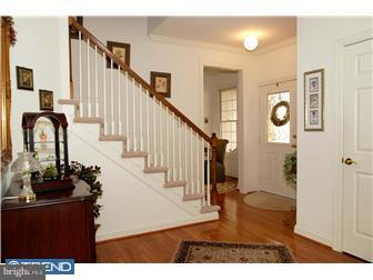 9 Elliston Court Exton, PA 19341 - Photo 2 of 12 Foyer