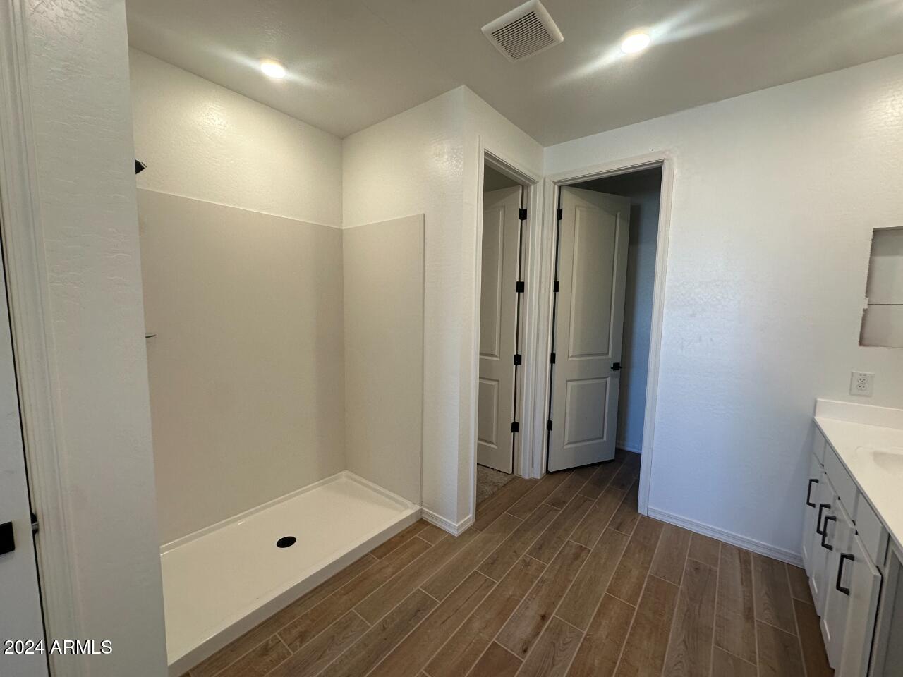 32178 Buckaroo Road San Tan Valley, AZ 85140 - Photo 15 of 32 014 - Primary Bathroom