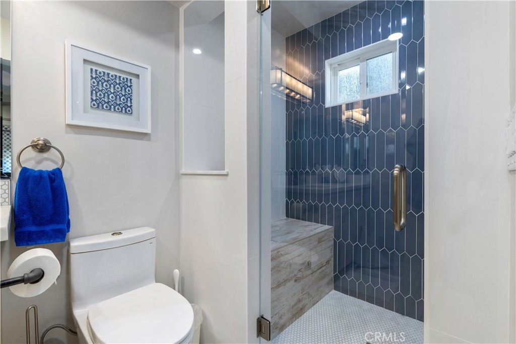 8215 Bass Point Road Bradley, CA 93426 - Photo 31 of 60 ensuite to #1 Bedroom