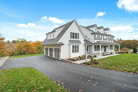 $2,695,000 | 14 Liana Street, Woburn, MA 01801