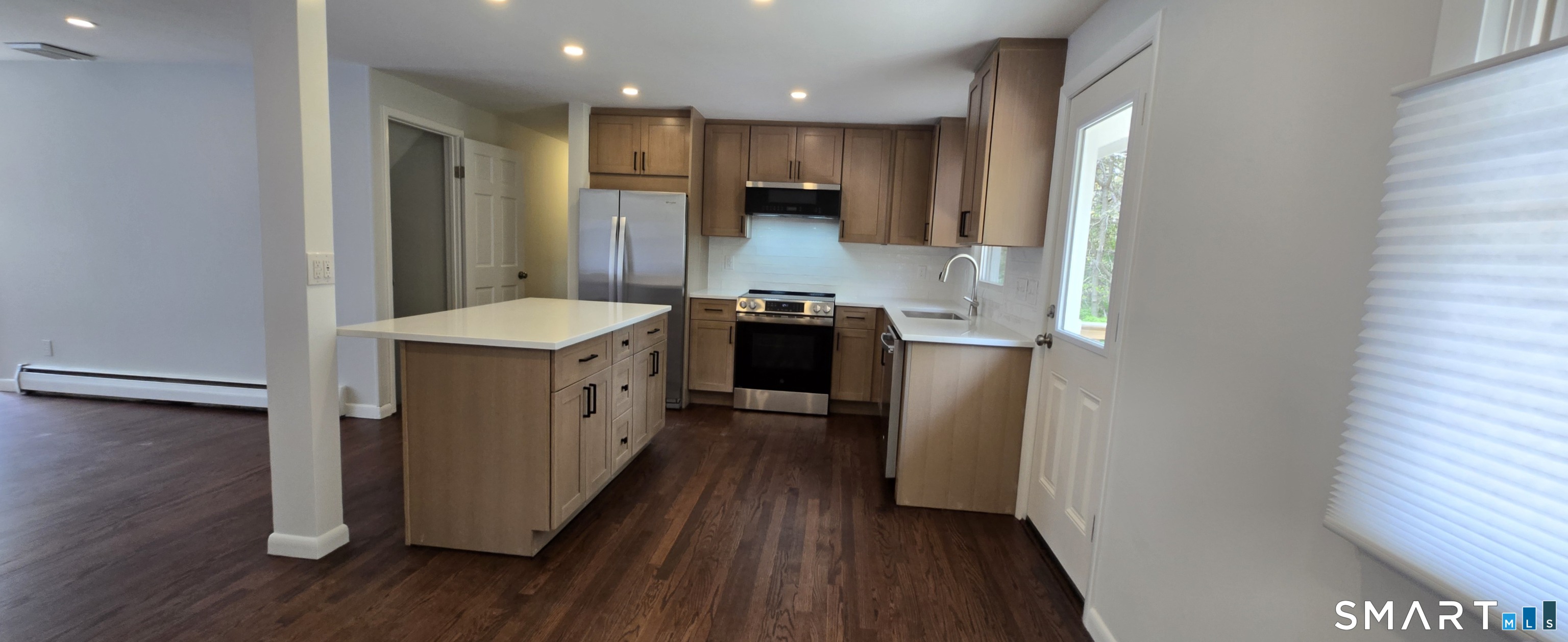 63 Plumtree Lane Trumbull, CT 06611 - Photo 5 of 22