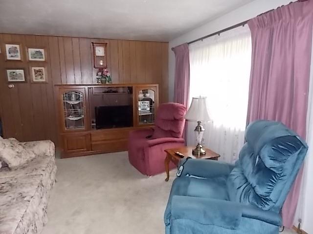 390 North Pike Road Sarver, PA 16055 - Photo 3 of 13 Gallery Image 3