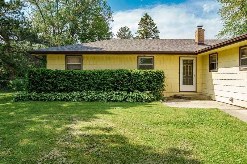 7128 Flora Road Rockford, IL 61101 - Photo 3 of 27 Gallery Image 3