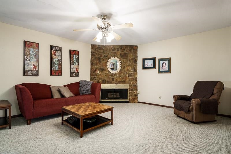 7128 Flora Road Rockford, IL 61101 - Photo 10 of 27 Gallery Image 10