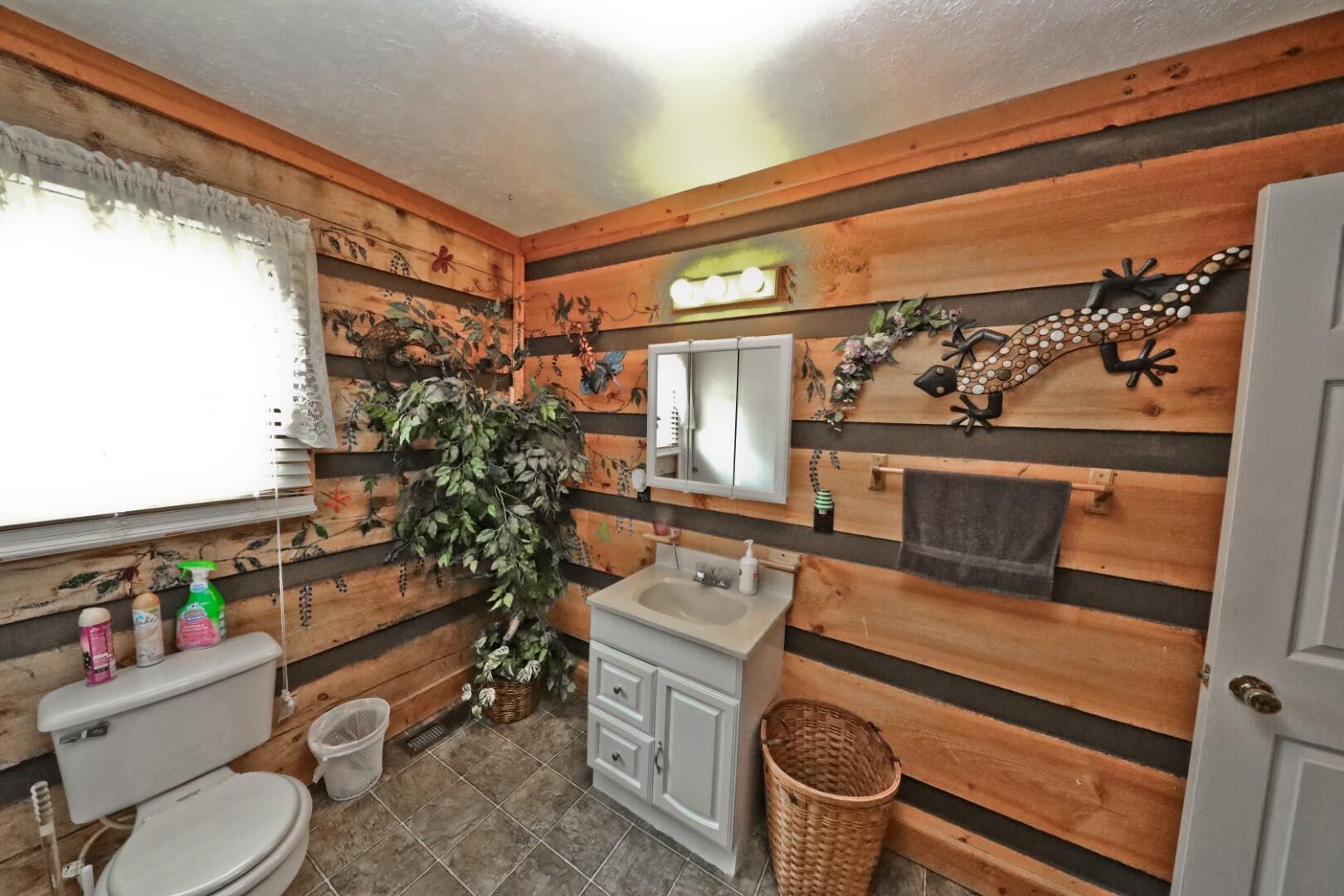 724 Highway 107 Del Rio, TN 37727 - Photo 35 of 40 35