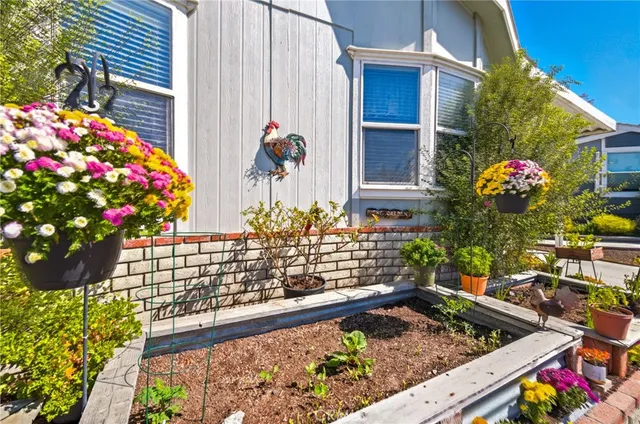 $305,000 | 4388 Central Avenue, Unit 133, Camarillo, CA 93010