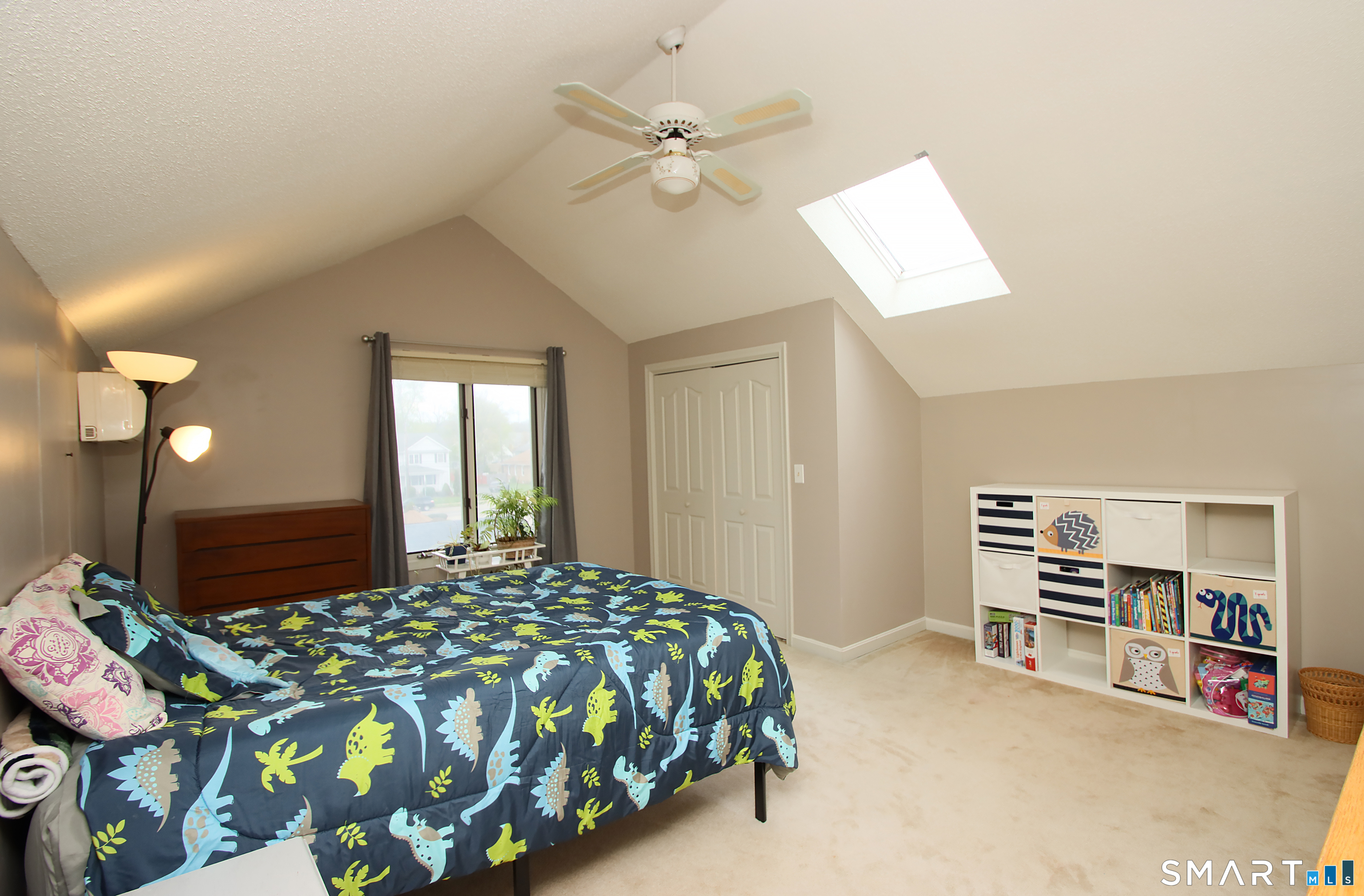 182 Main Street, Unit A Manchester, CT 06042 - Photo 28 of 34 Third Floor large bedroom, Office, Craft Room or Family Room. Has split system for additional heat and Air Conditioning.