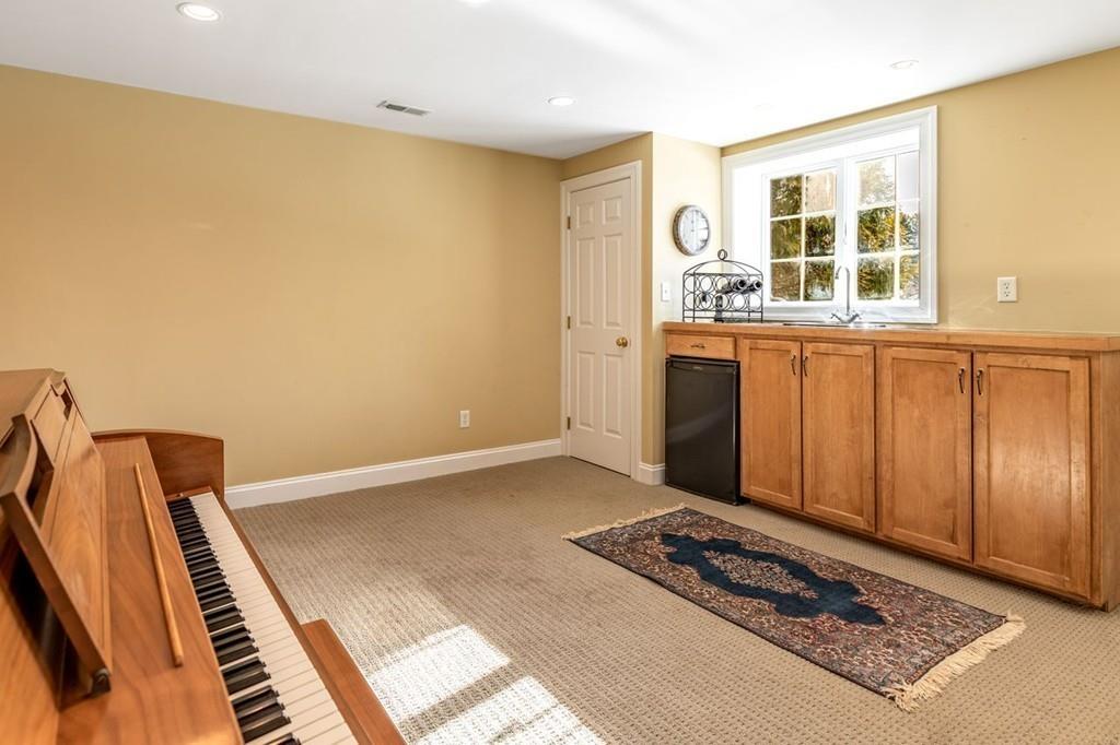 24 York Road Wayland, MA 01778 - Photo 29 of 35 Gallery Image 29