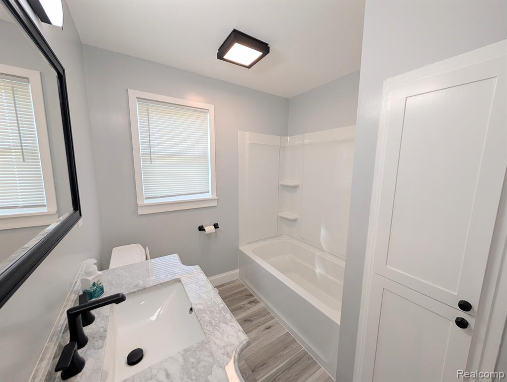 10725 Frost Road Freeland, MI 48623 - Photo 14 of 32 Gallery Image 14