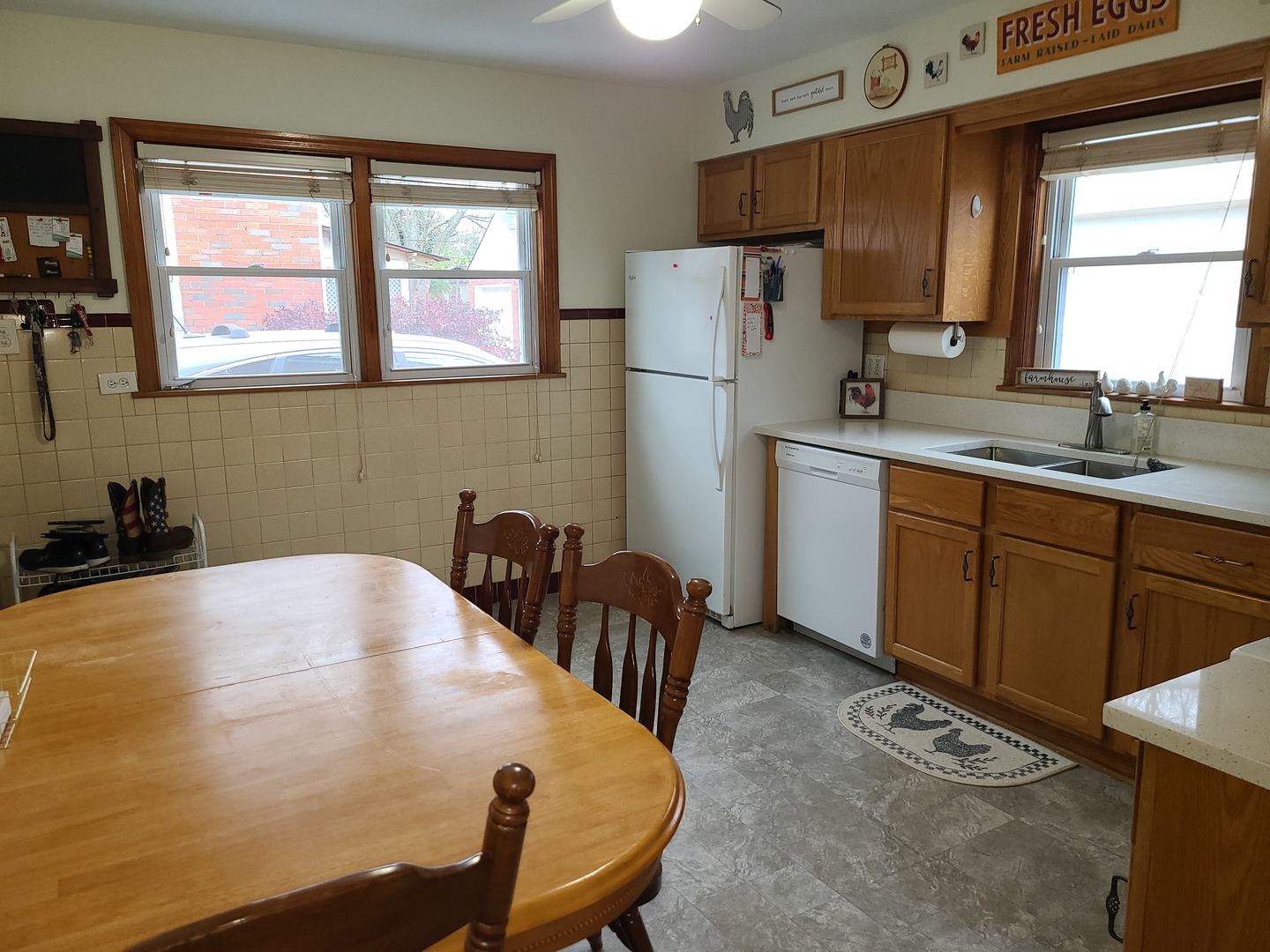 339 Cass Street Crete, IL 60417 - Photo 4 of 27 Gallery Image 4
