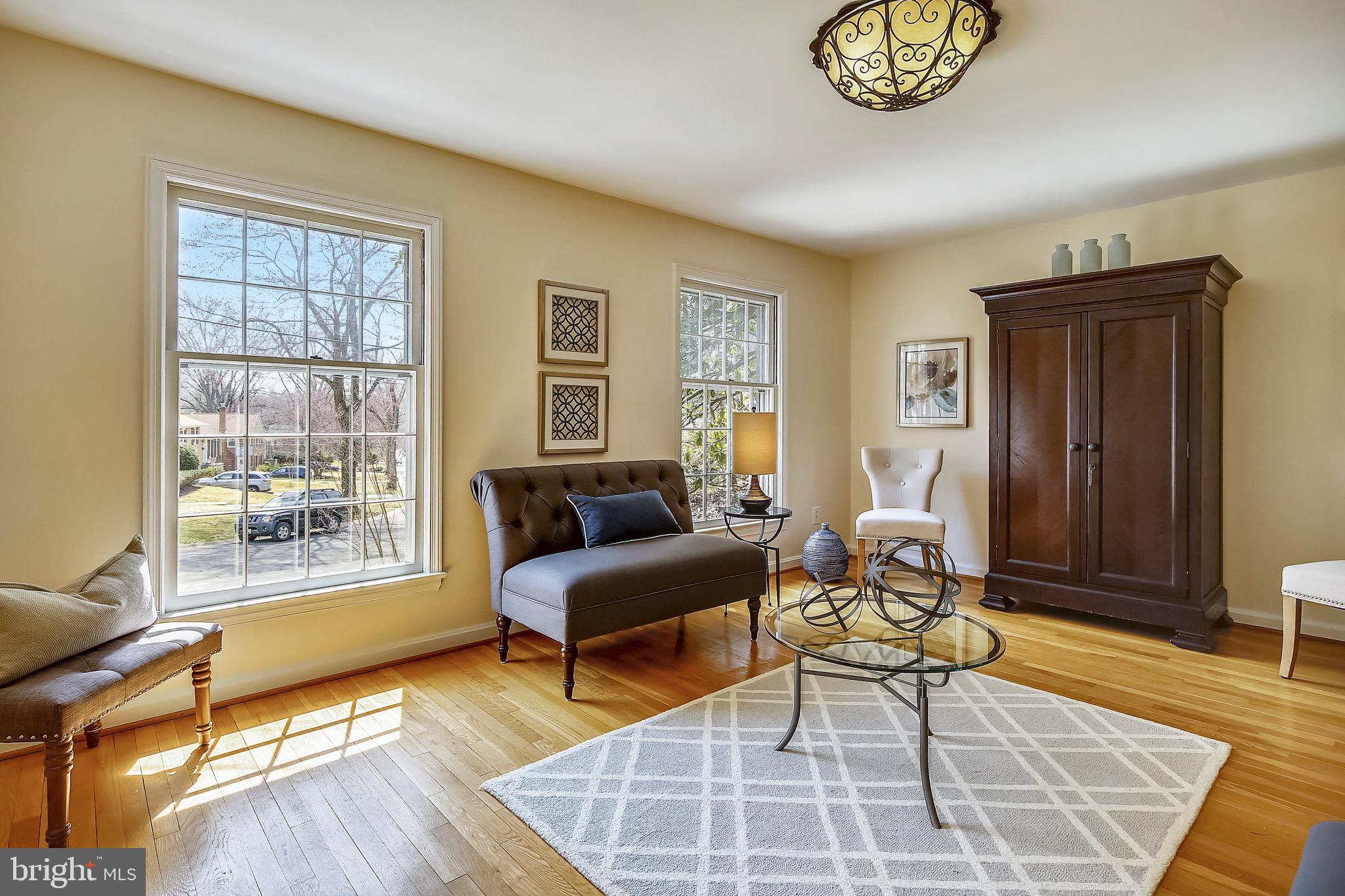 9700 Byeforde Road Kensington, MD 20895 - Photo 10 of 46 Gallery Image 10