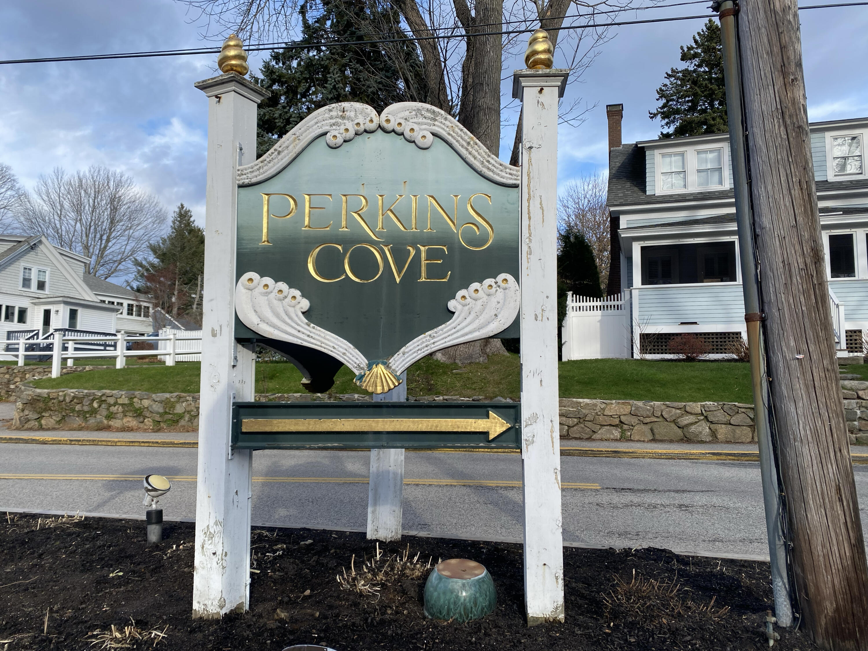 413 Shore Road Ogunquit, ME 03907 - Photo 3 of 9 PK SIGN