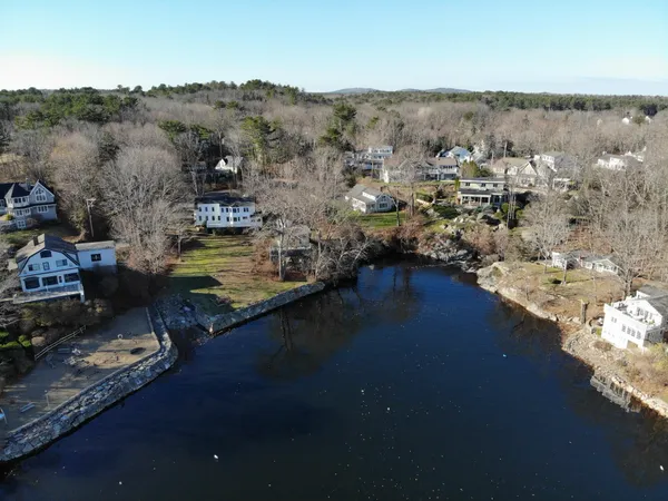 $1,595,000 | 413 Shore Road, Ogunquit, ME 03907