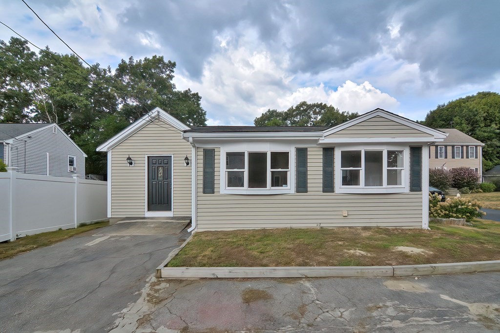 17 Cypress Road Wrentham, MA 02093 - Photo 1 of 36 Gallery Image 1