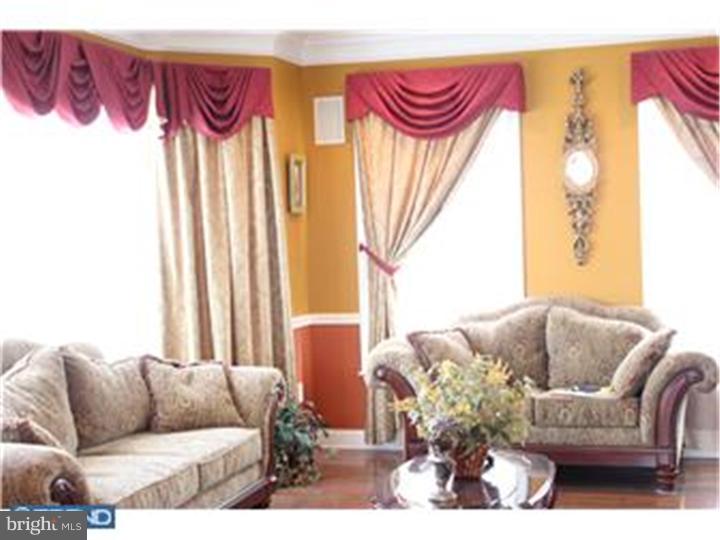7 Mayfield Road Bordentown, NJ 08505 - Photo 2 of 16 Living Room