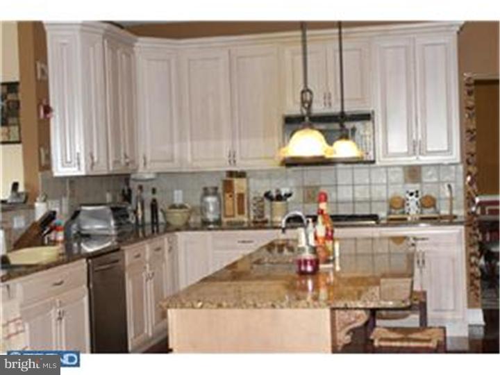7 Mayfield Road Bordentown, NJ 08505 - Photo 4 of 16 Kitchen