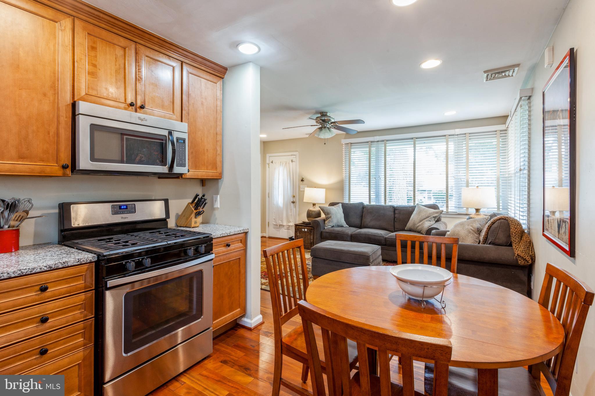 704 Greenwood Road Baltimore, MD 21208 - Photo 12 of 36