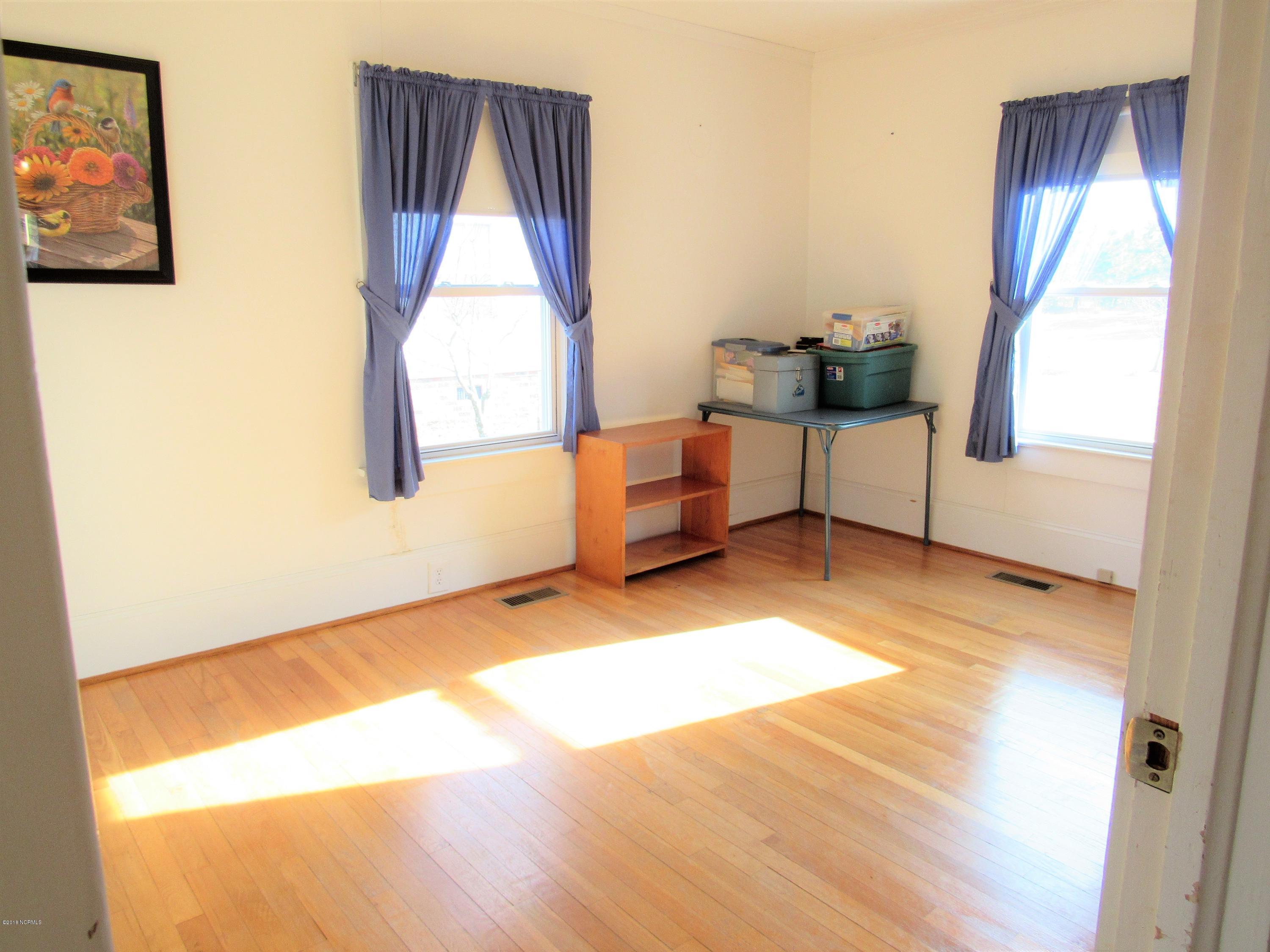 70 Forest Heights Road Washington, NC 27889 - Photo 7 of 16 007 Bedroom 2