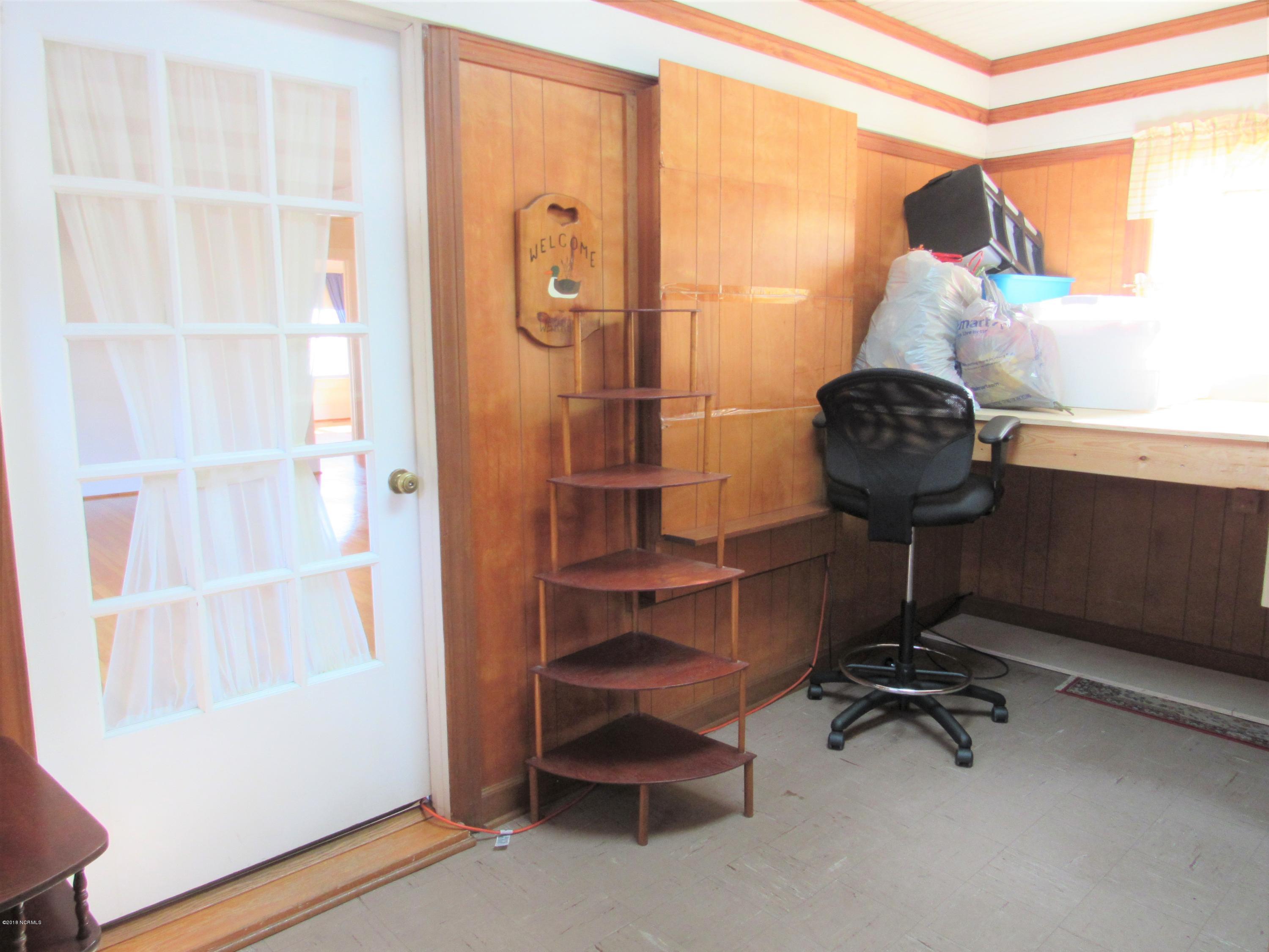 70 Forest Heights Road Washington, NC 27889 - Photo 10 of 16 009 Sunroom-Office