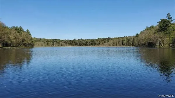 $364,000 | 8 Lakeside Drive, Monticello, NY 12701