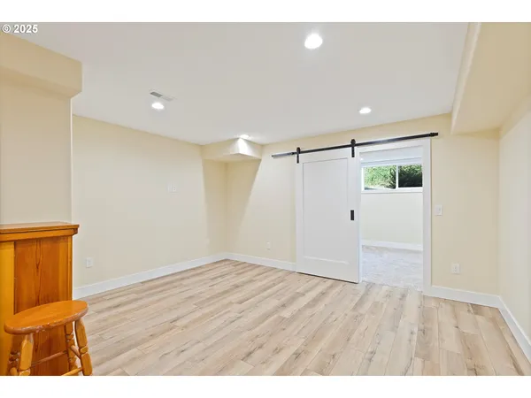 $675,000 | 889 Olalla Road, Toledo, OR 97391