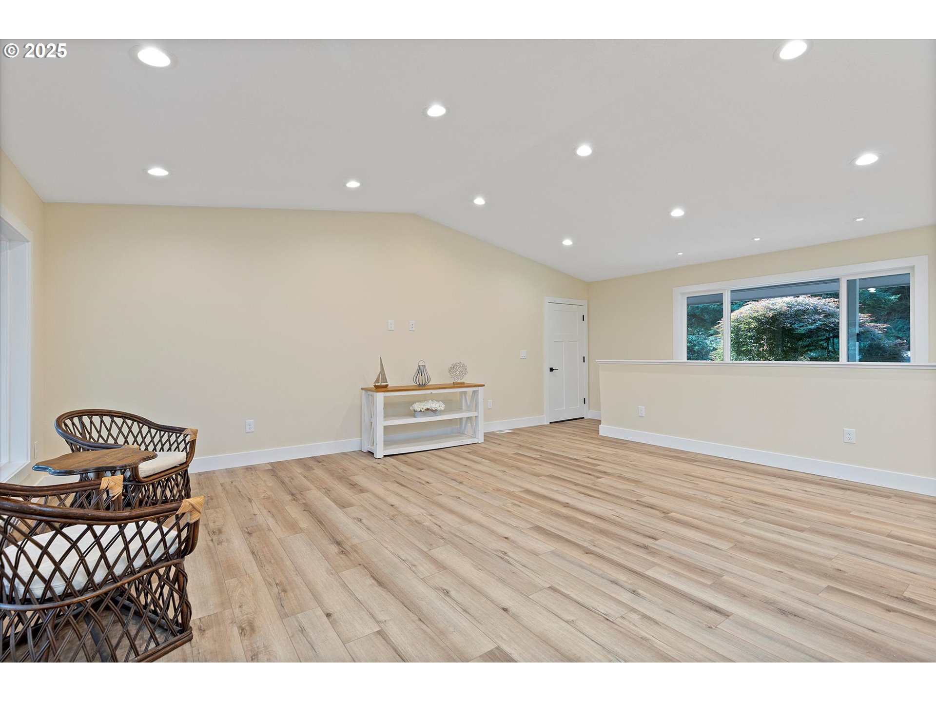 889 Olalla Road Toledo, OR 97391 - Photo 6 of 37
