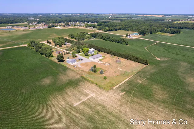 $735,000 | 3459 44th Street, Hamilton, MI 49419