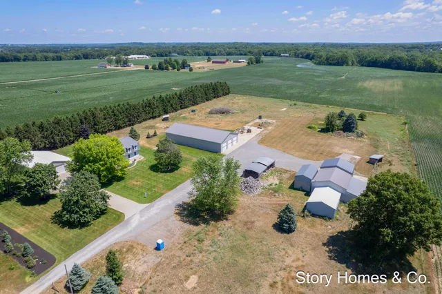 $735,000 | 3459 44th Street, Hamilton, MI 49419