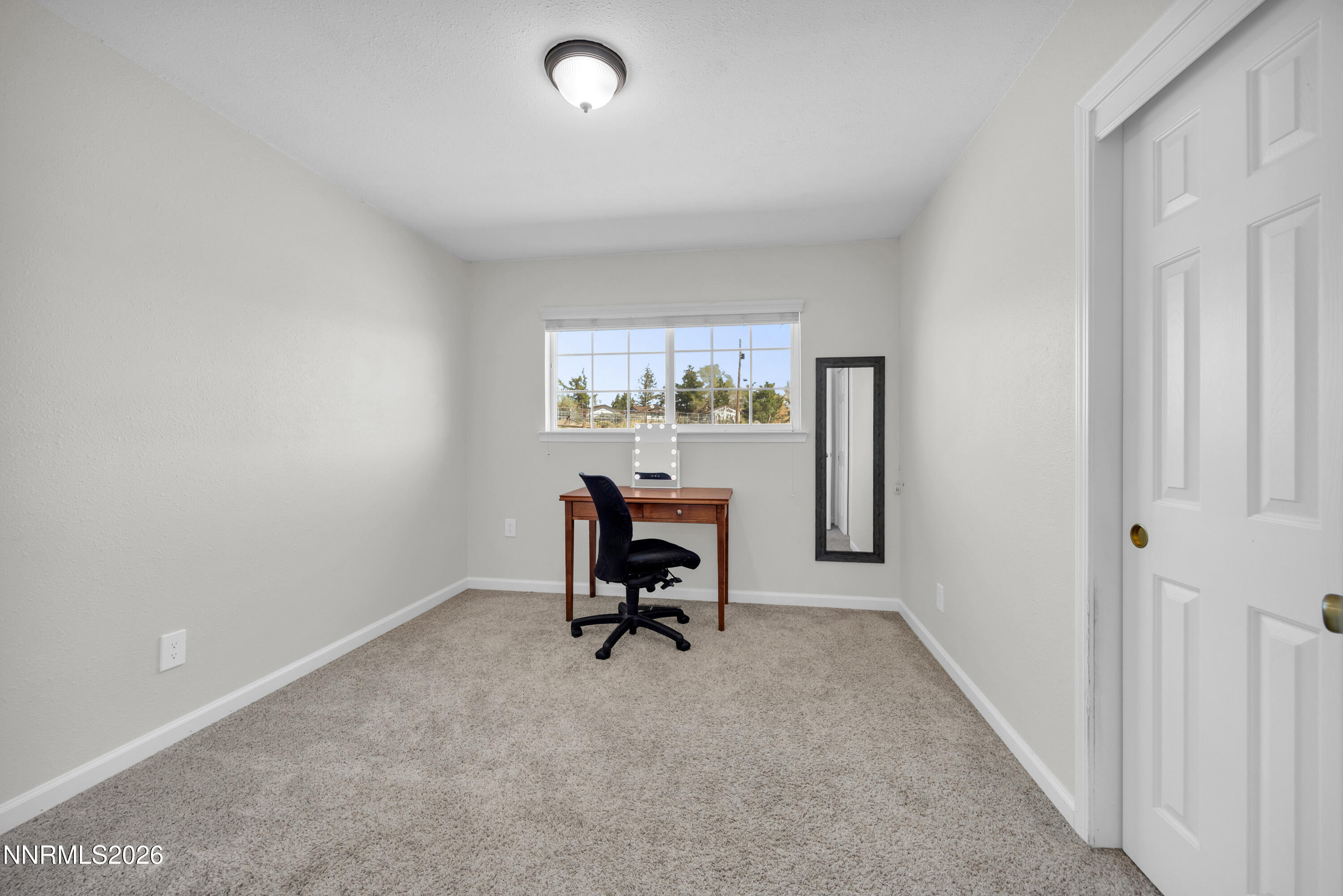 10755 Silver Knolls Boulevard Reno, NV 89508 - Photo 20 of 31 37_img_2647