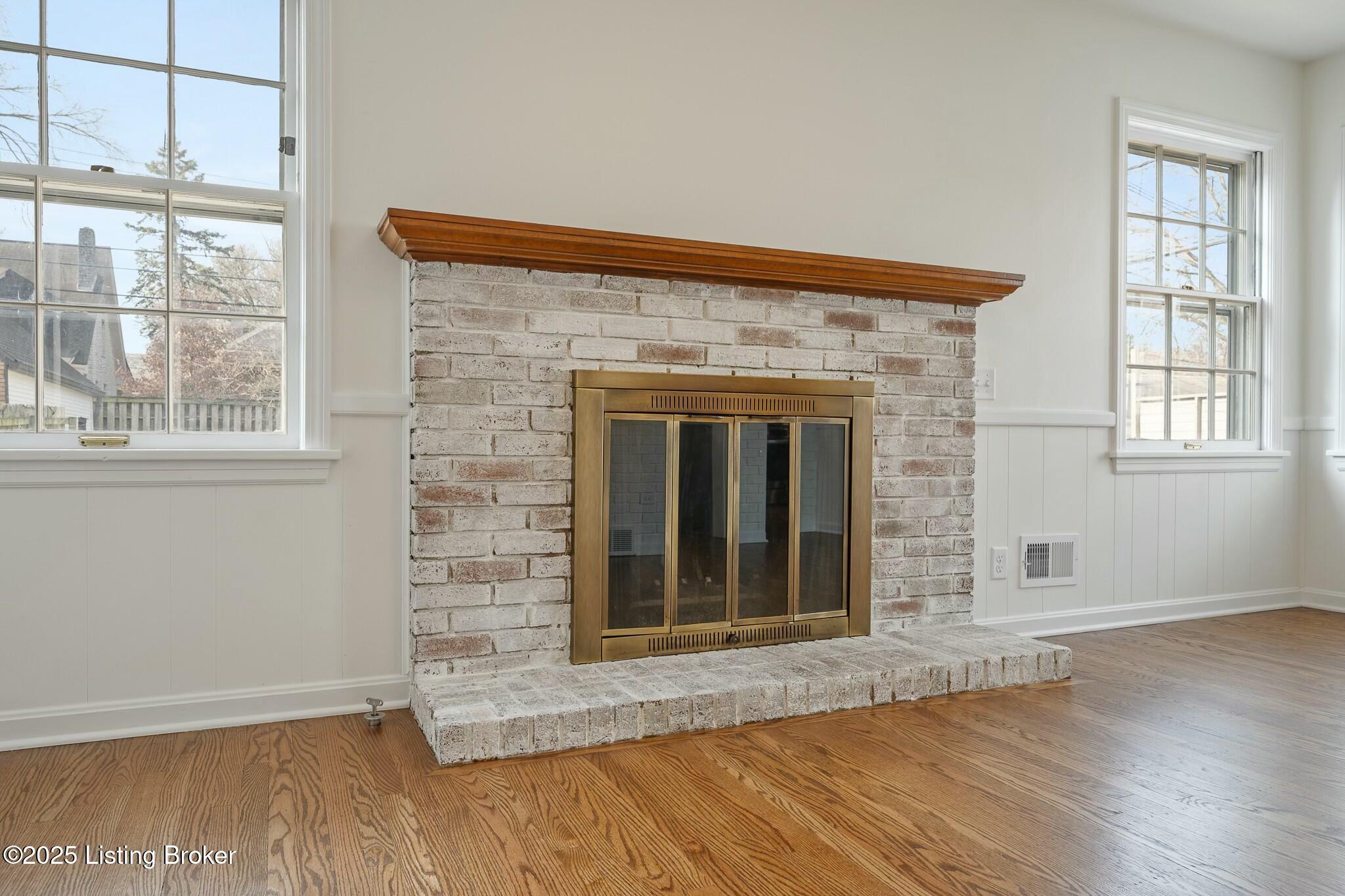 2320 Broadmeade Road Louisville, KY 40205 - Photo 18 of 38 Den
