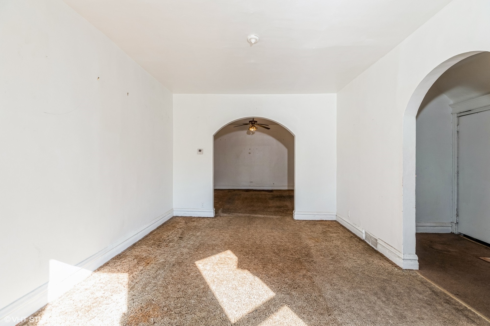 2022 West 68th Street Chicago, IL 60636 - Photo 3 of 10