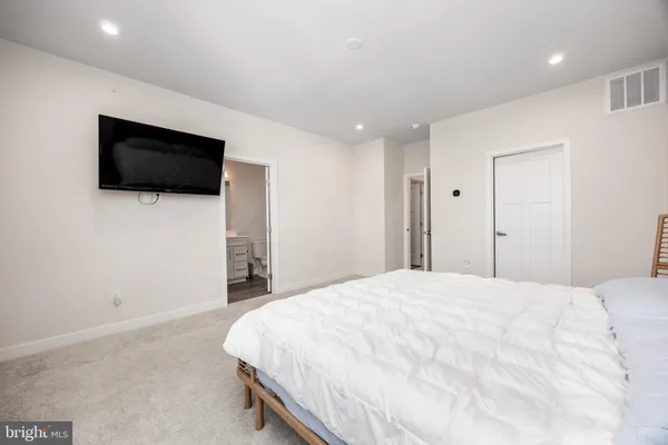 $499,900 | 8673 Bat Crk Lp Lane, Unit 2, Berlin, MD 21811