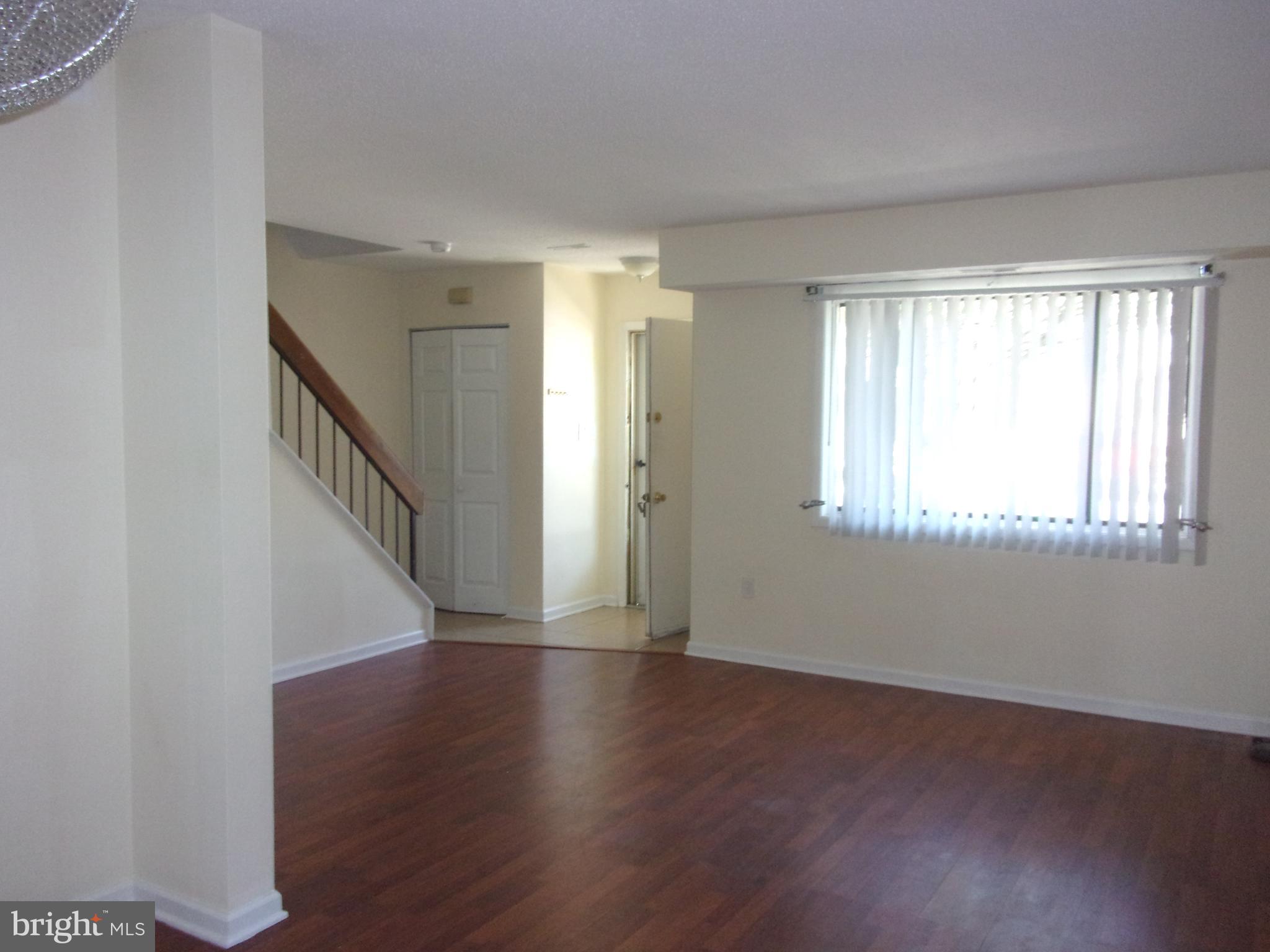 27 Chiswick Drive Lindenwold, NJ 08021 - Photo 3 of 12 a view of an entryway with wooden floor