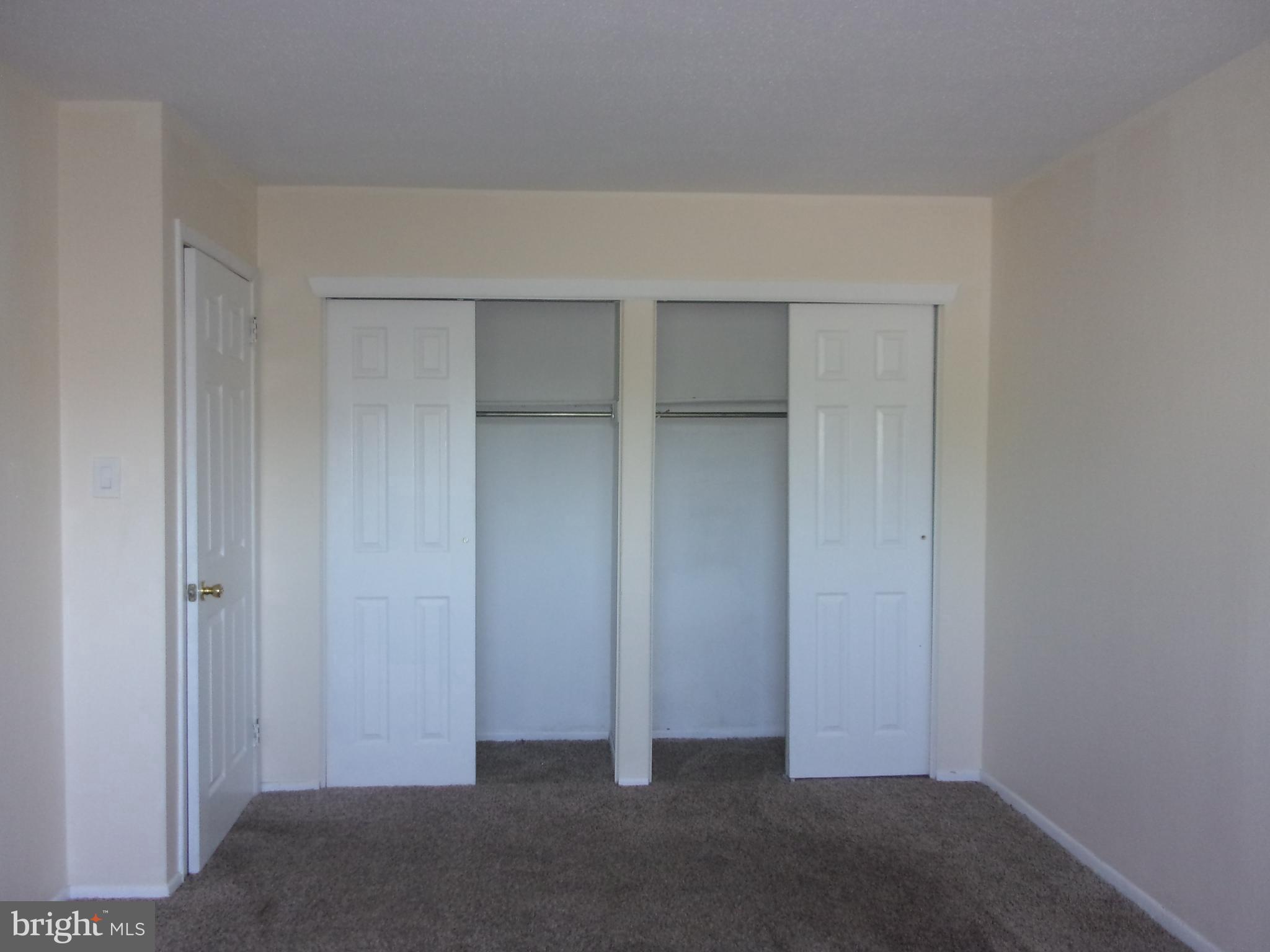 27 Chiswick Drive Lindenwold, NJ 08021 - Photo 9 of 12 a view of an empty room