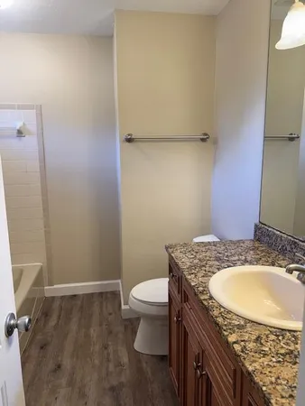 $3,300 | 1110 Airport Road, Destin, FL 32541
