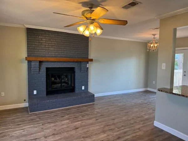 $3,300 | 1110 Airport Road, Destin, FL 32541