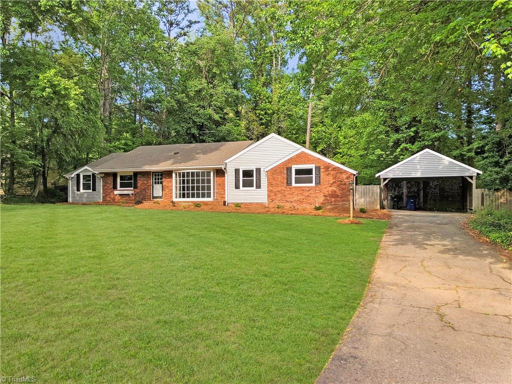 1645 Bright Leaf Road Pfafftown, NC 27040 - Photo 2 of 23 Gallery Image 2