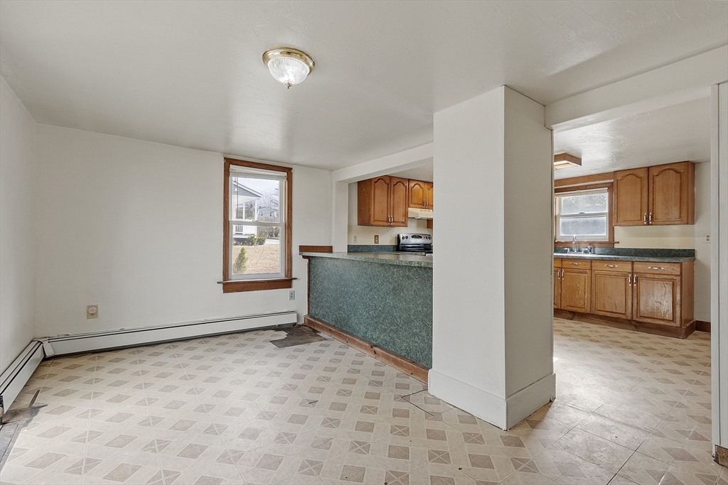 118 Spring Street Winchendon, MA 01475 - Photo 12 of 26