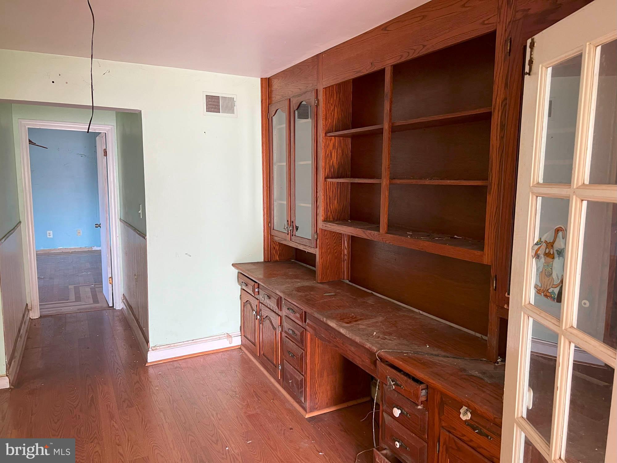 21 Walkern Road Essex, MD 21221 - Photo 18 of 23