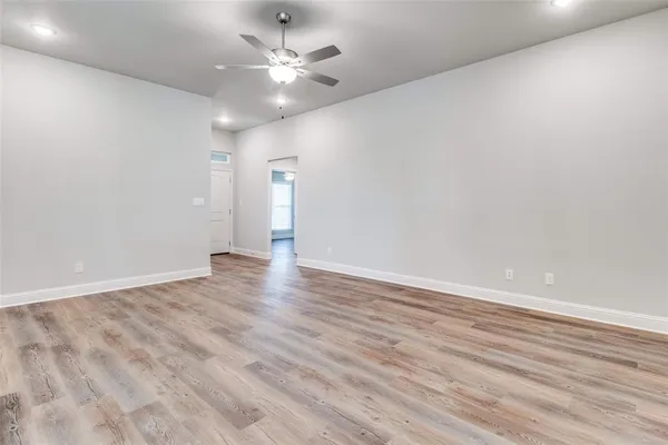 $2,150 | 2904 Clover Drive, Sherman, TX 75092