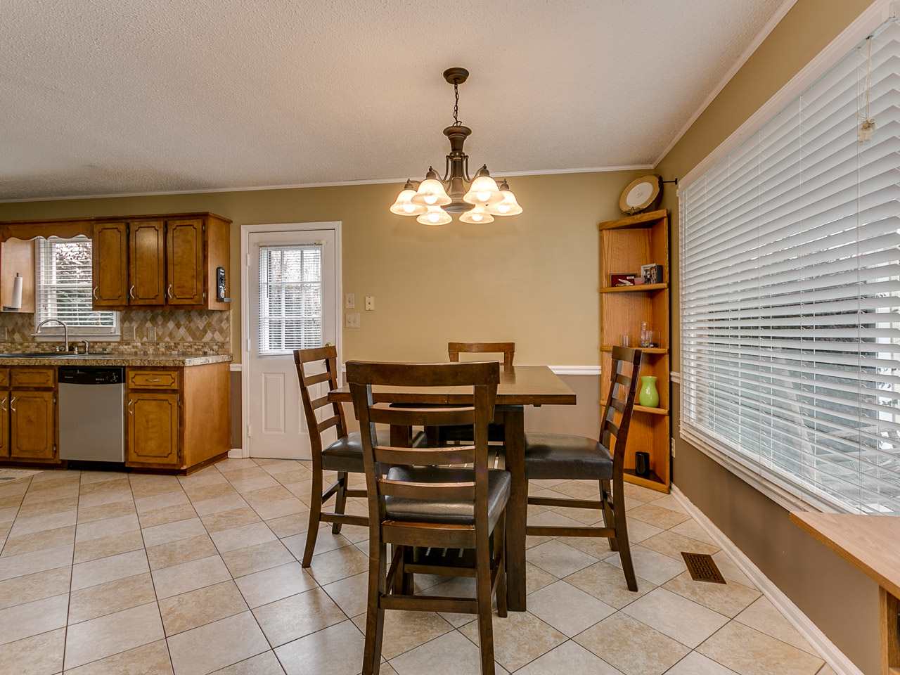 310 Palmer Court Inman, SC 29349 - Photo 12 of 27
