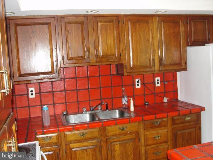 11300 Raby Road Waldorf, MD 20601 - Photo 3 of 6 Kitchen