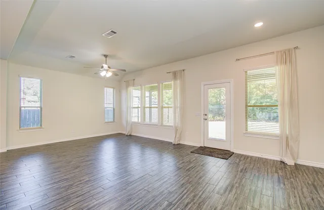 $2,899 | 27817 Ellie Oak Lane, Spring, TX 77386