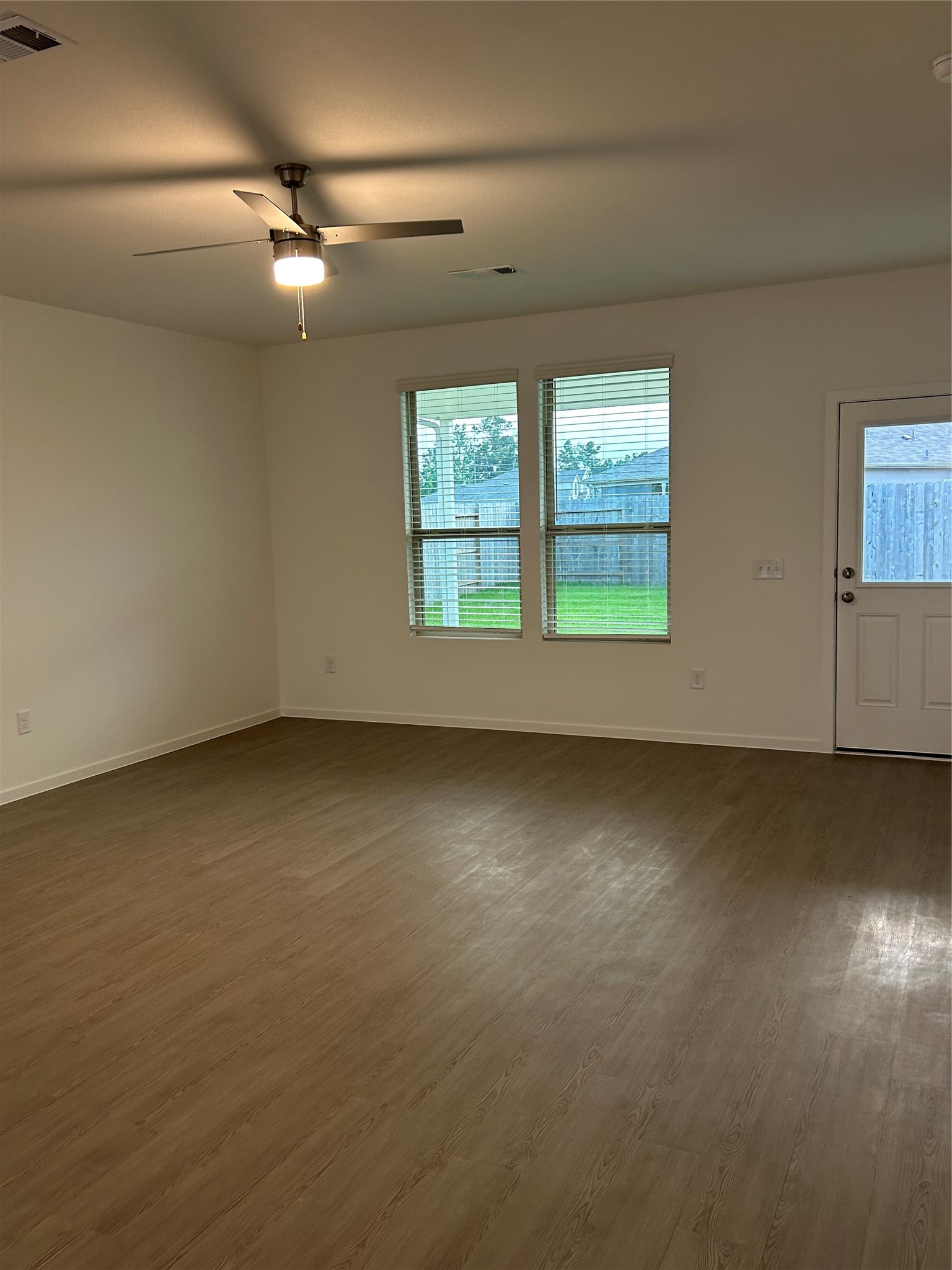 14973 Rustic Moon Road Conroe, TX 77302 - Photo 5 of 21 Living room