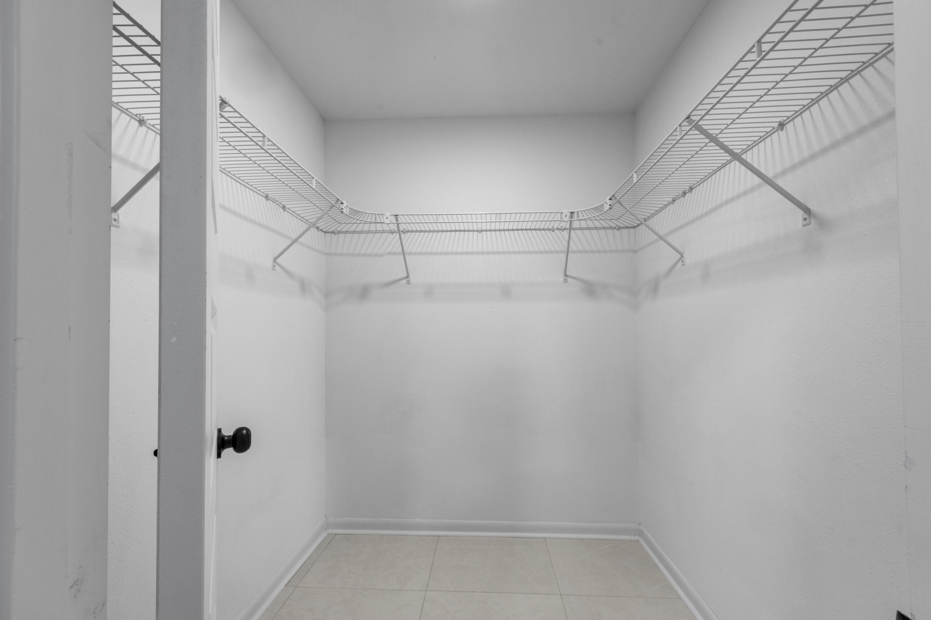 415 Olde Post Road Niceville, FL 32578 - Photo 23 of 36 Primary Closet