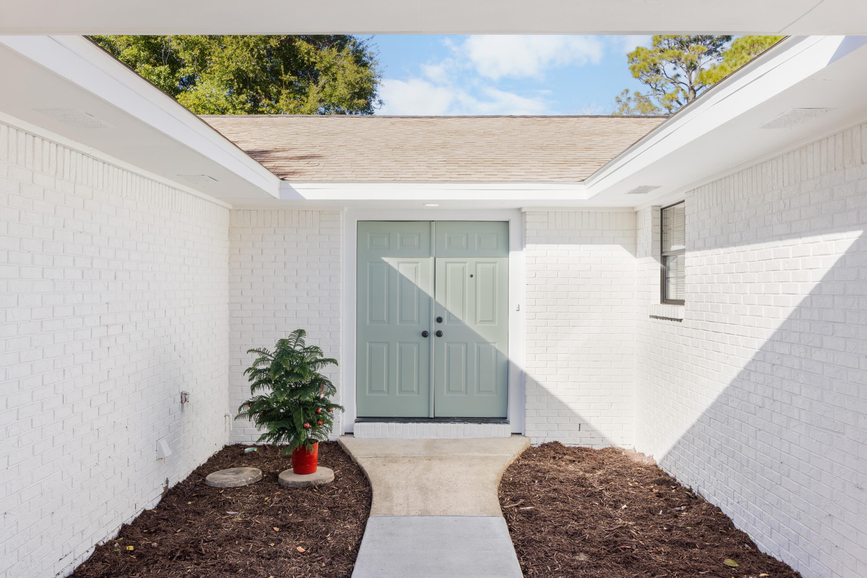 415 Olde Post Road Niceville, FL 32578 - Photo 3 of 36 602A6491