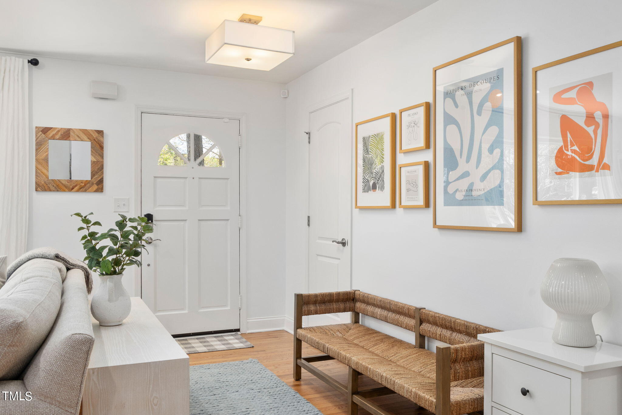3300 Hall Place Raleigh, NC 27607 - Photo 6 of 40 Entry