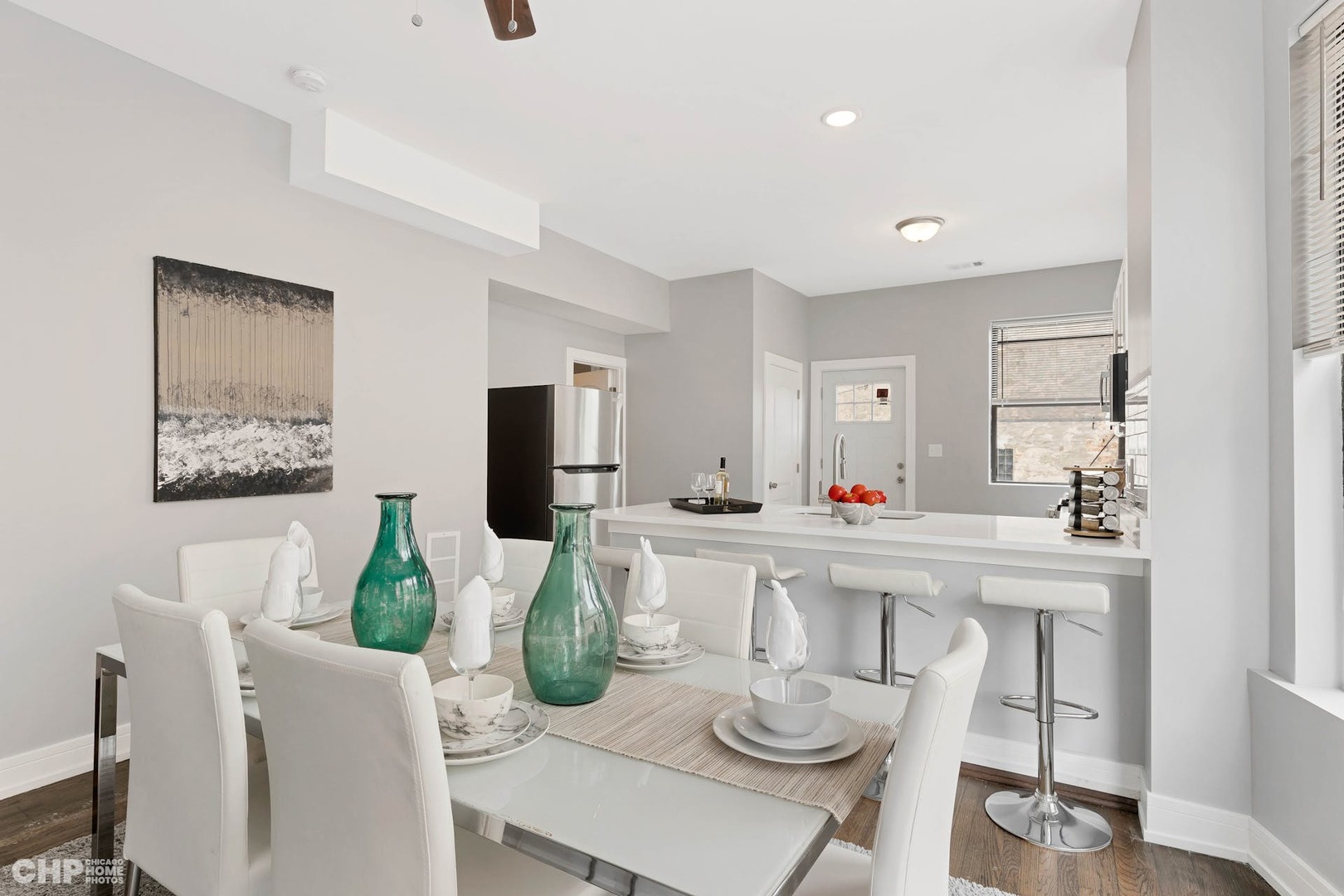 414 East 44th Street, Unit 2 Chicago, IL 60653 - Photo 8 of 22