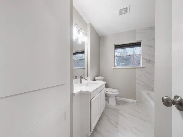 $1,700 | 9347 Clearway Drive, Houston, TX 77033
