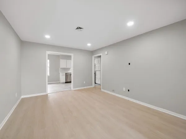 $1,700 | 9347 Clearway Drive, Houston, TX 77033